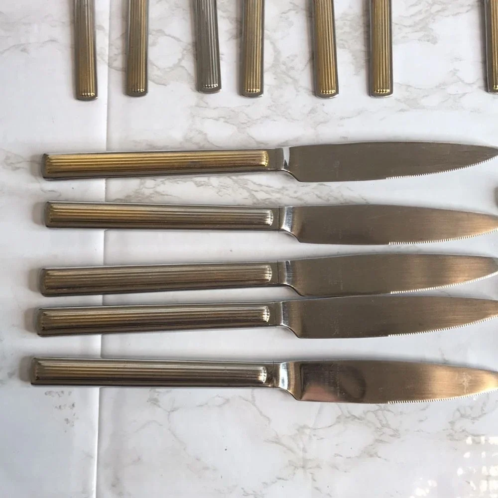 Reed & Barton Apollo Gold 18/8 Stainless Flatware 30 Piece Set Silverware